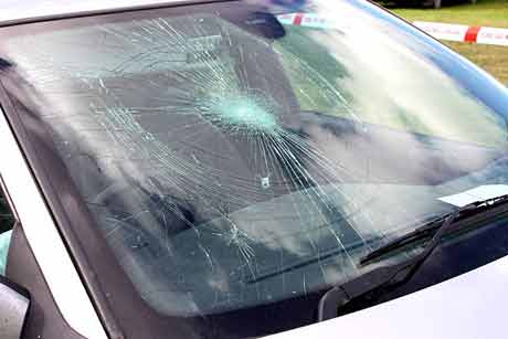 Repairing a chipped or cracked windshield